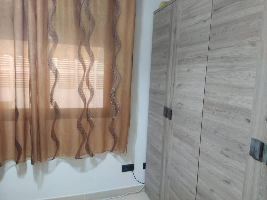 Appartement Bajo Puerta De Alcazaba à Retamar  Extérieur photo